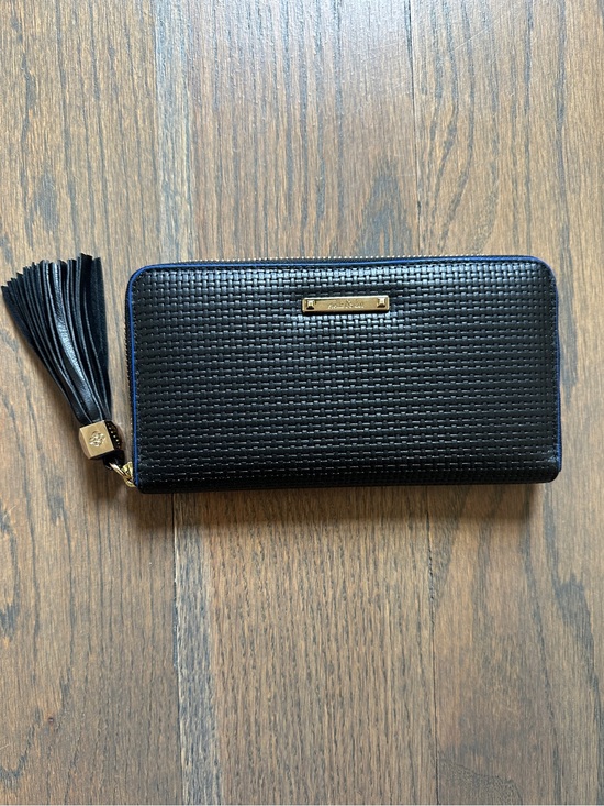 Stella & Dot Handbags - NWT Leather Black Basketweave Tassel Zip-Around Wallet